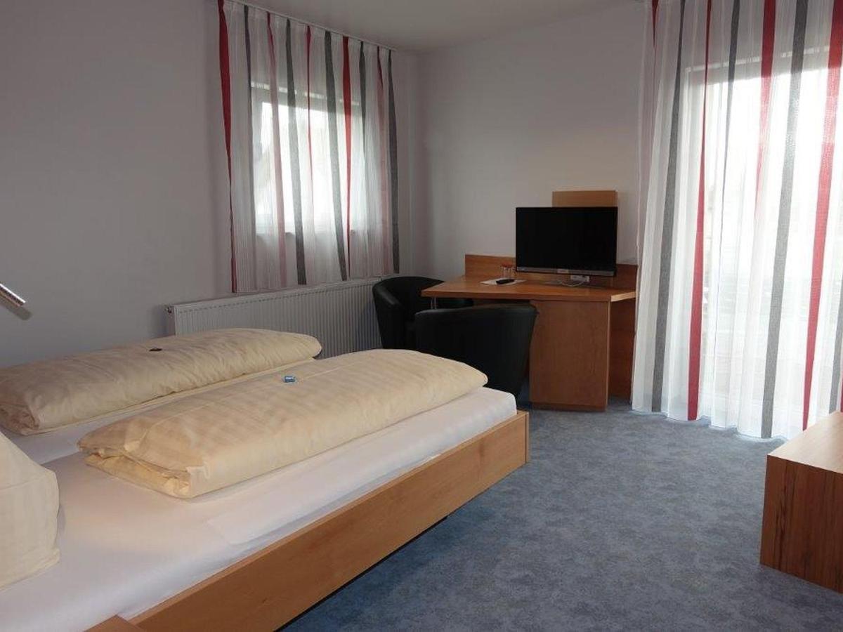 Hotel Gasthaus Krone Immenstaad am Bodensee Esterno foto